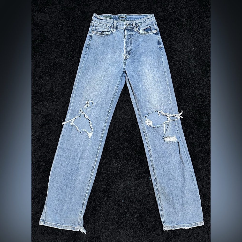 Ripped Boyfriend Jeans